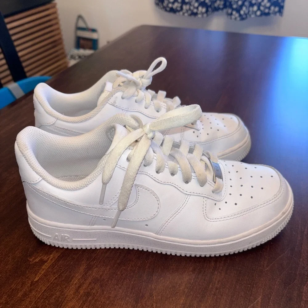 Nike White Athletic Shoes - Picture 3 of 8